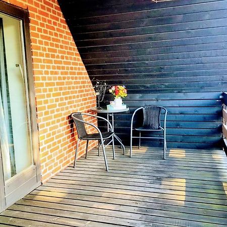 5 Minute Walk To Lego - 2 Bedrooms Loft Floor With Balcony Билунд Екстериор снимка